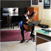Si impartiscono lezioni di chitarra (classica,acustica)principianti e didattica